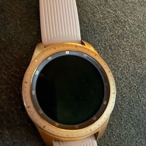 Samsung watch lightly used and in great shape.